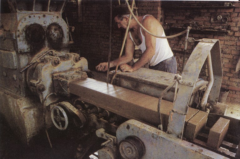 Macchina calibratrice