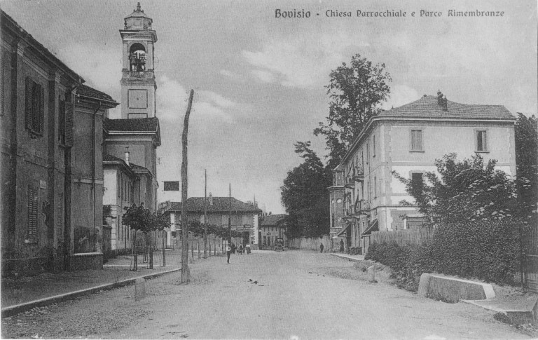 Piazza della chiesa di San Pancrazio nel 1940