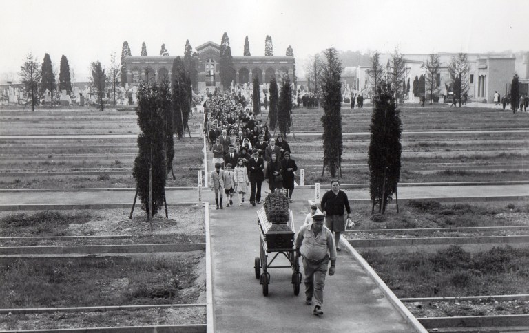 Il cimitero negli anni '70
