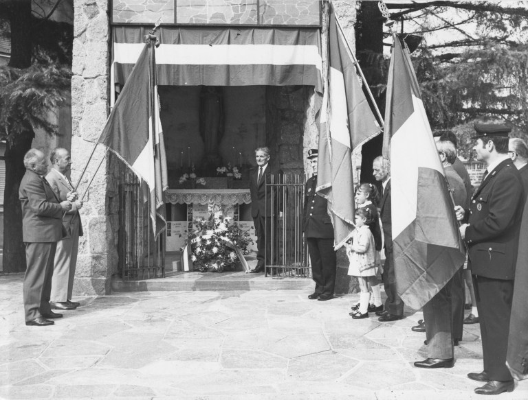 Cerimonia alla cappella della Merona