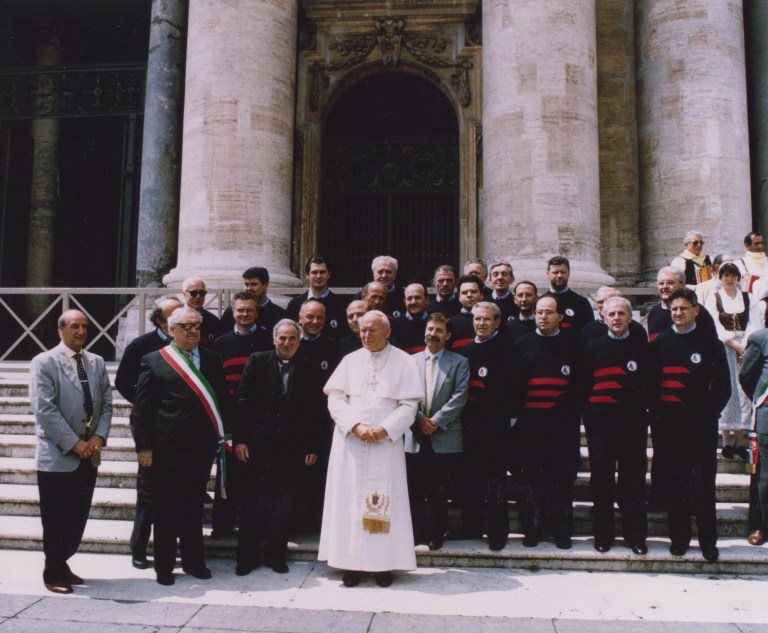 Il coro CAI in visita da Giovanni Paolo II